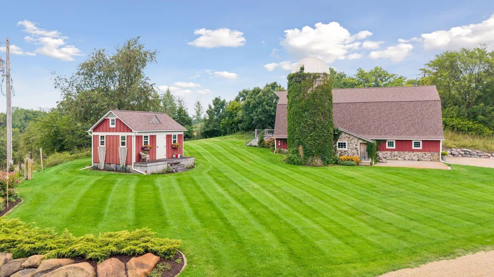 6225 Fairbanks Avenue Webster, MN 55088