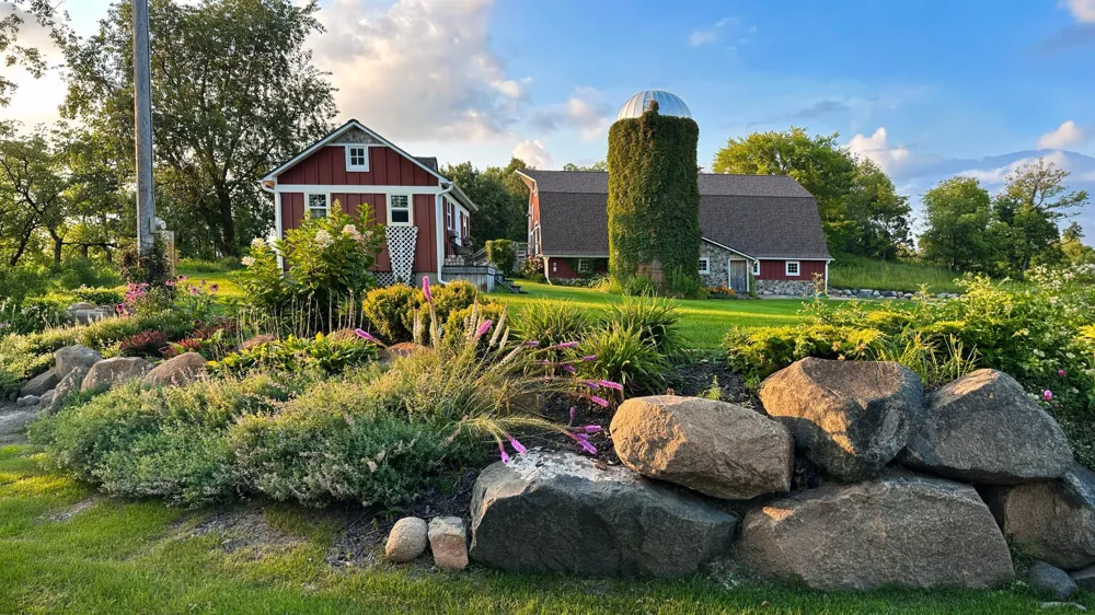 6225 Fairbanks Avenue Webster, MN 55088