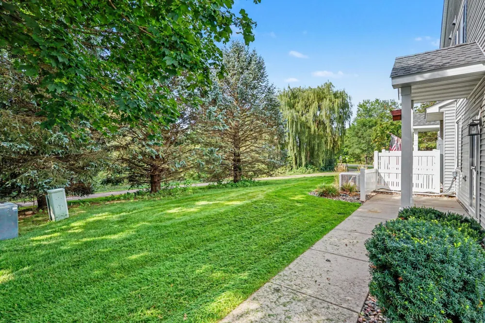 292 Tamarack Trail #808 Farmington, MN 55024
