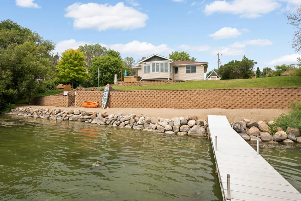 20341 Fairlawn Avenue Prior Lake, MN 55372