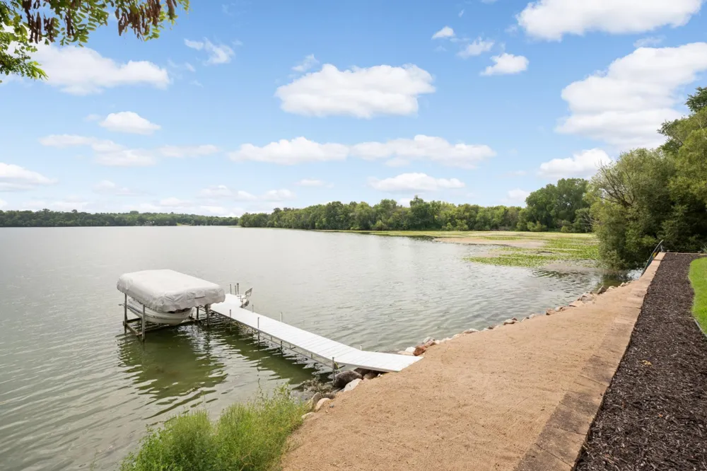 20341 Fairlawn Avenue Prior Lake, MN 55372