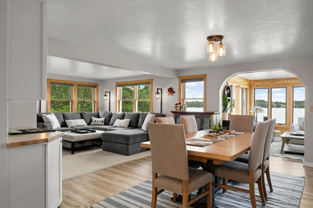 20341 Fairlawn Avenue Prior Lake, MN 55372