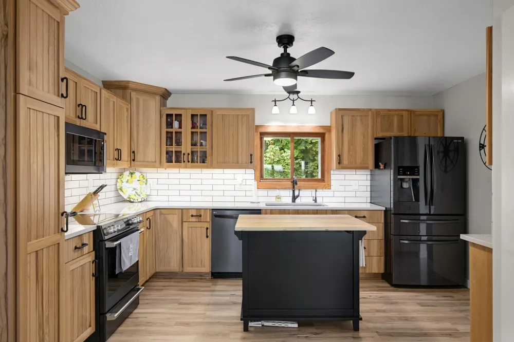 20341 Fairlawn Avenue Prior Lake, MN 55372