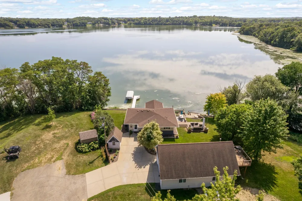 20341 Fairlawn Avenue Prior Lake, MN 55372