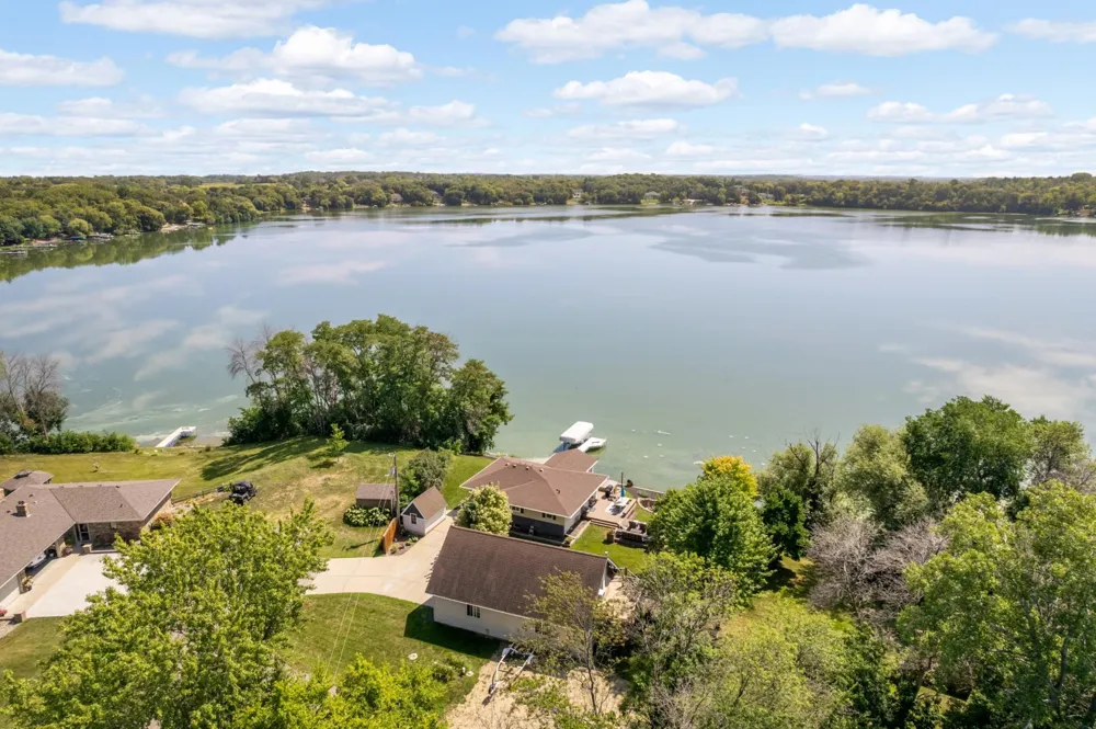 20341 Fairlawn Avenue Prior Lake, MN 55372