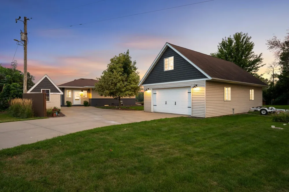 20341 Fairlawn Avenue Prior Lake, MN 55372