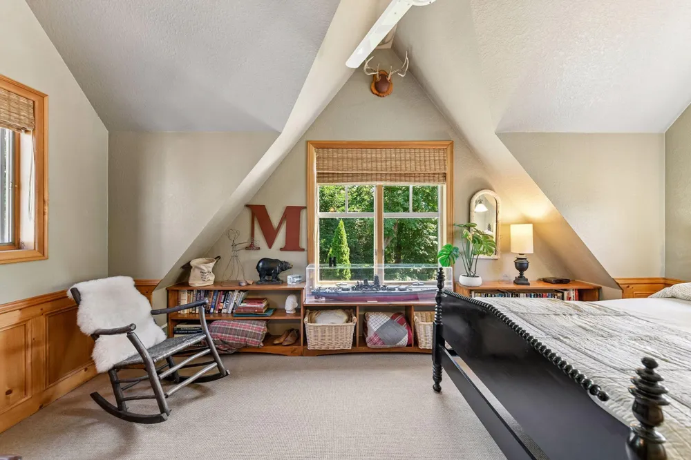 6880 Lotus Trail Chanhassen, MN 55317