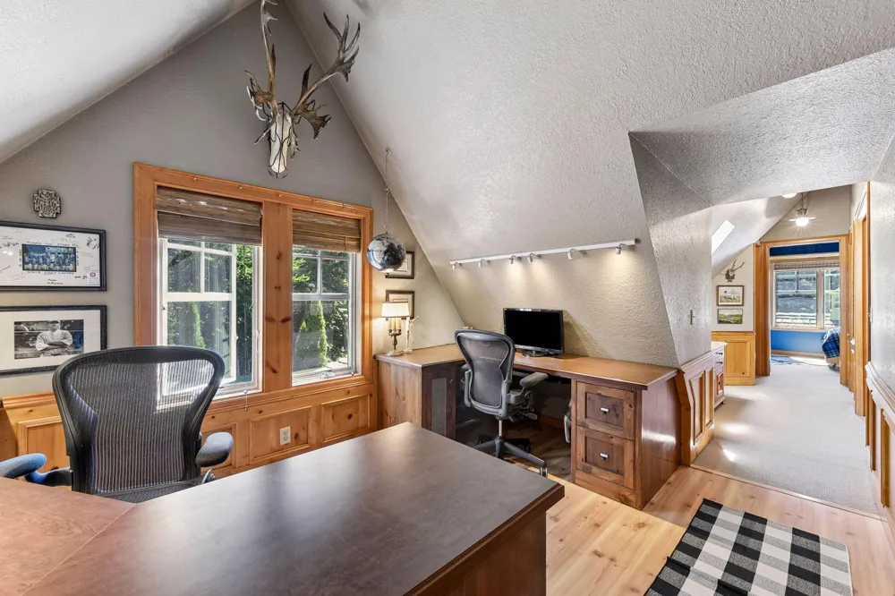 6880 Lotus Trail Chanhassen, MN 55317