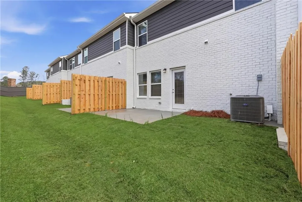 3220 Winding Waters Way Powder Springs, GA 30127