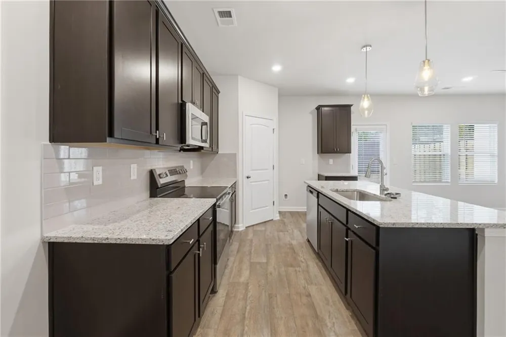 3220 Winding Waters Way Powder Springs, GA 30127