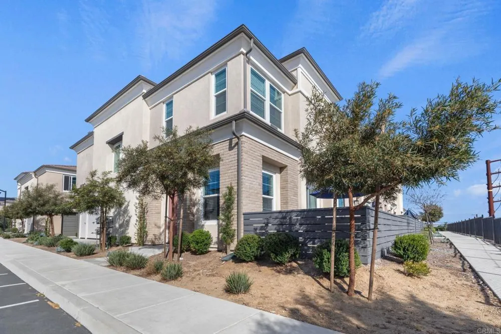 1220 Sunrise View #101 San Marcos, CA 92078