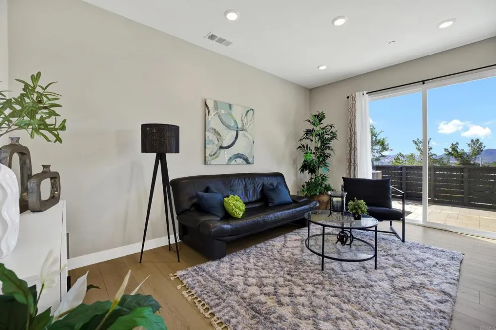1220 Sunrise View #101 San Marcos, CA 92078