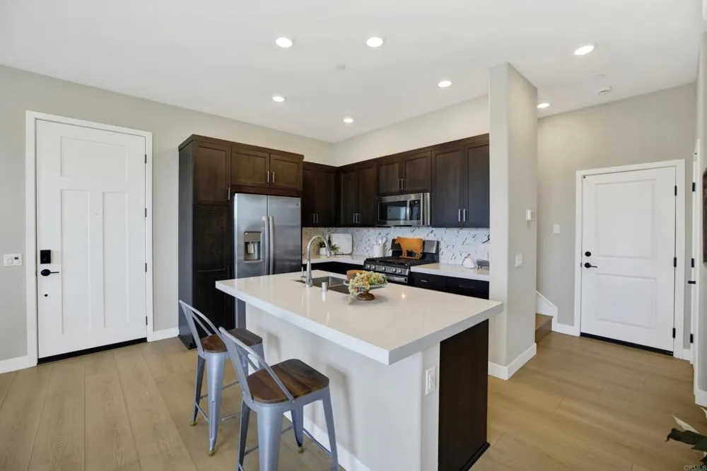 1220 Sunrise View #101 San Marcos, CA 92078