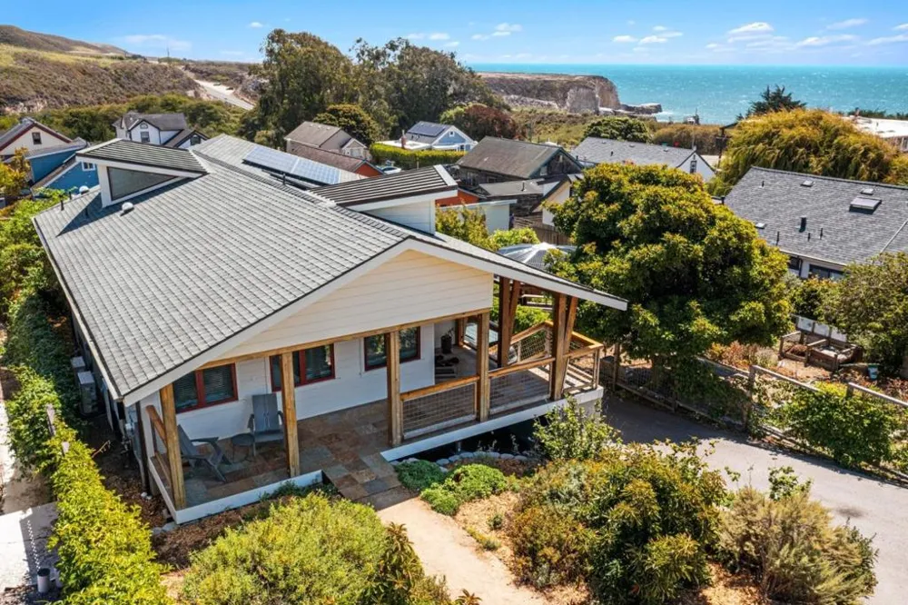 60 Center Street Davenport, CA 95017