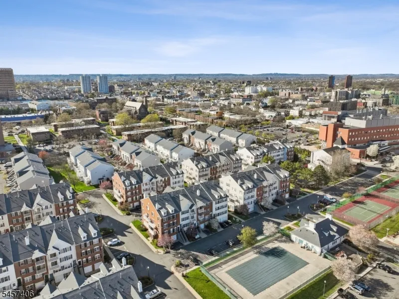 74 Boston St Newark City, NJ 07103
