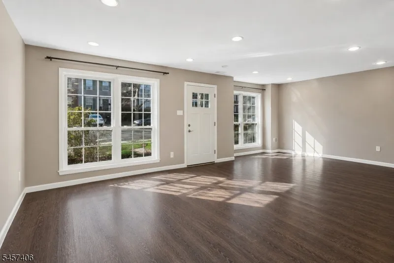 74 Boston St Newark City, NJ 07103