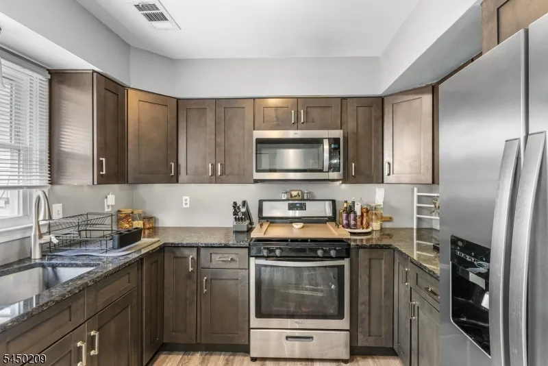 39 Shilling Way #192 Unit 192 Jackson, NJ 08527
