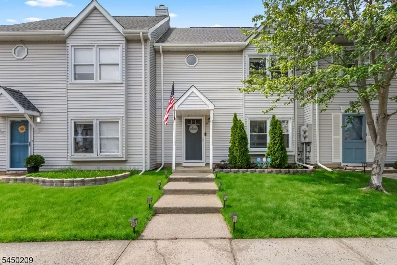 39 Shilling Way #192 Unit 192 Jackson, NJ 08527