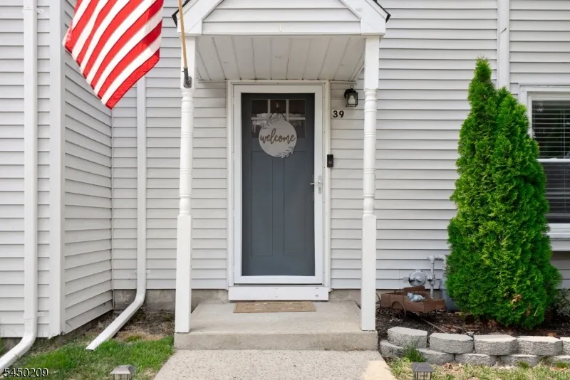 39 Shilling Way #192 Unit 192 Jackson, NJ 08527