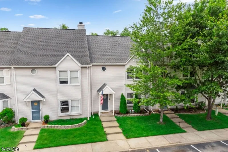 39 Shilling Way #192 Unit 192 Jackson, NJ 08527