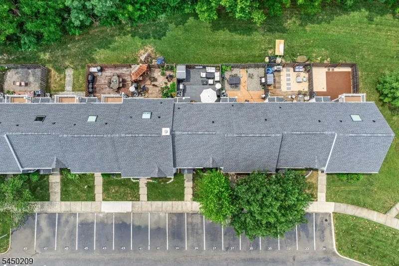 39 Shilling Way #192 Unit 192 Jackson, NJ 08527