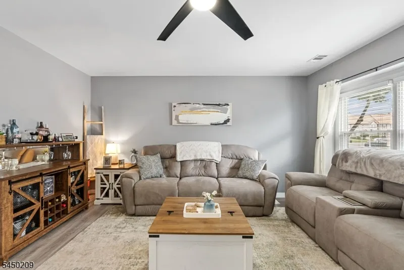 39 Shilling Way #192 Unit 192 Jackson, NJ 08527