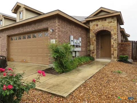 554 Creekside Circle