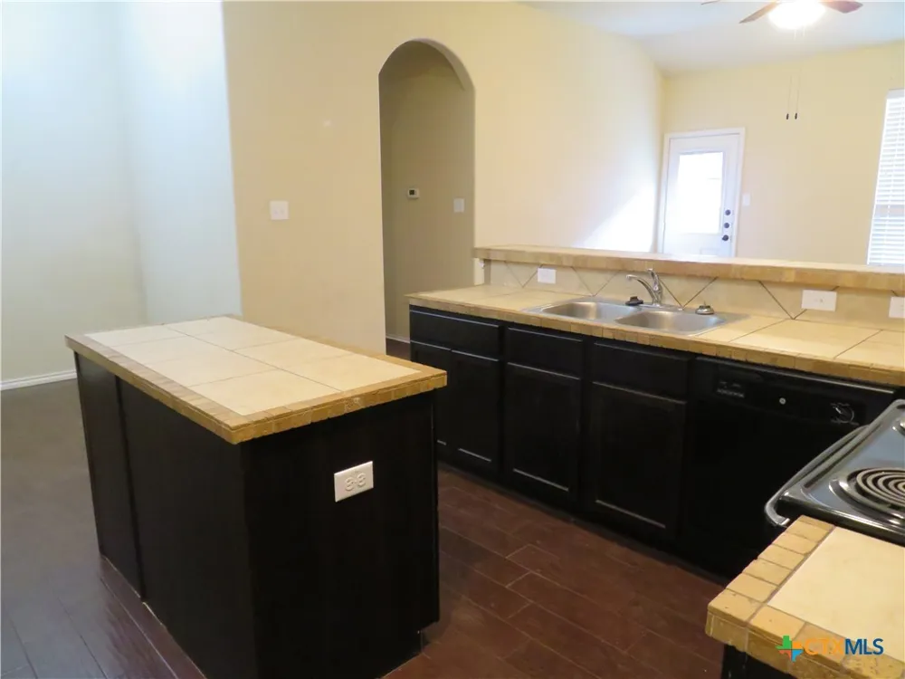 554 Creekside Circle New Braunfels, TX 78130
