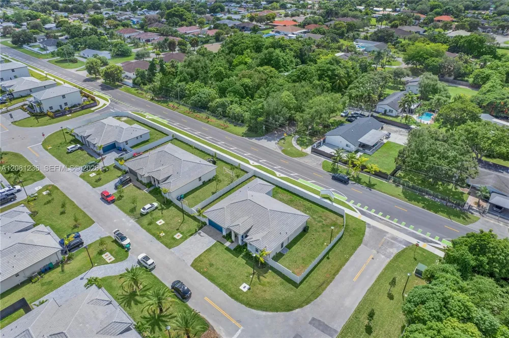 27306 SW 161st Ct #27306 Homestead, FL 33031