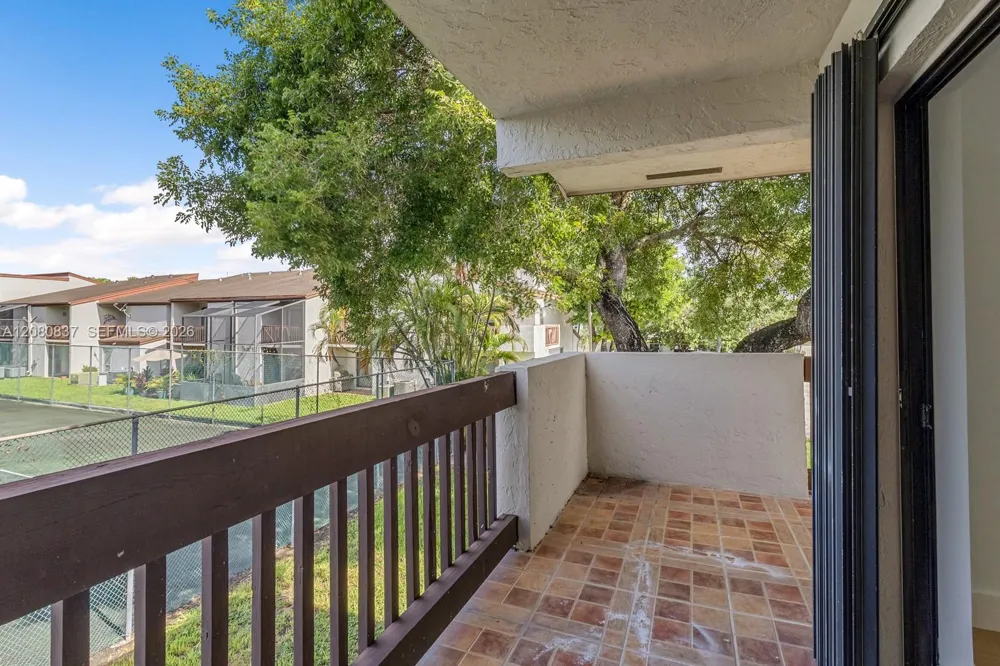 10046 NW 41st St #48-4 Doral, FL 33178