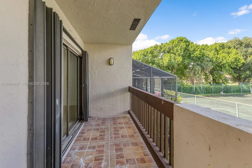 10046 NW 41st St #48-4 Doral, FL 33178