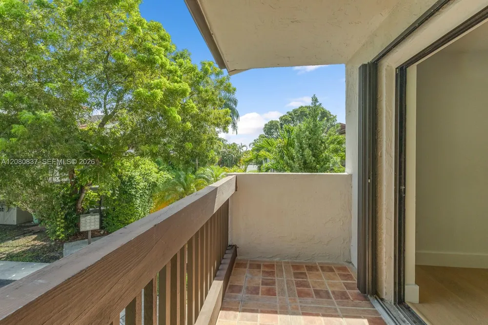 10046 NW 41st St #48-4 Doral, FL 33178