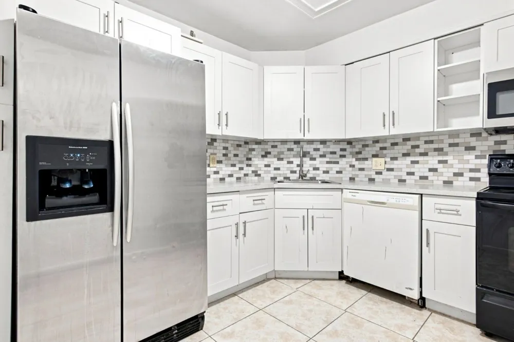 3280 SPANISH MOSS TERRACE #403 Lauderhill, FL 33319