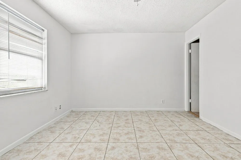 3280 SPANISH MOSS TERRACE #403 Lauderhill, FL 33319