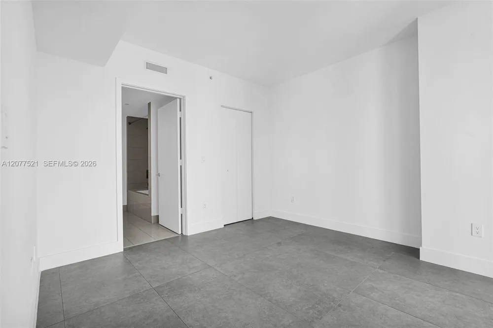 1300 S Miami Ave #2811 Miami, FL 33130
