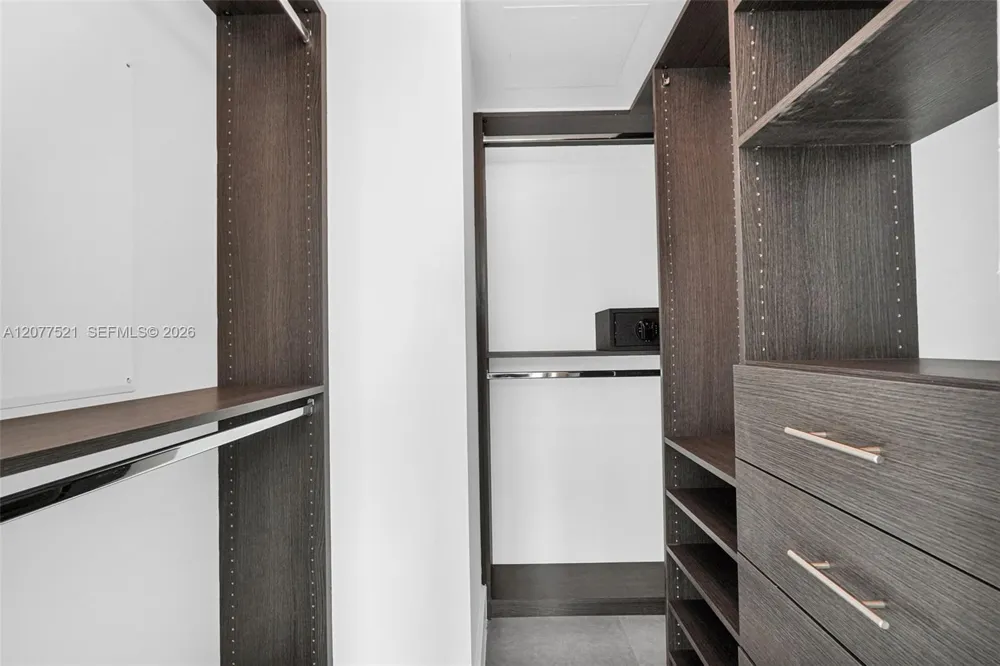 1300 S Miami Ave #2811 Miami, FL 33130