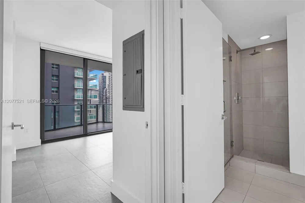1300 S Miami Ave #2811 Miami, FL 33130
