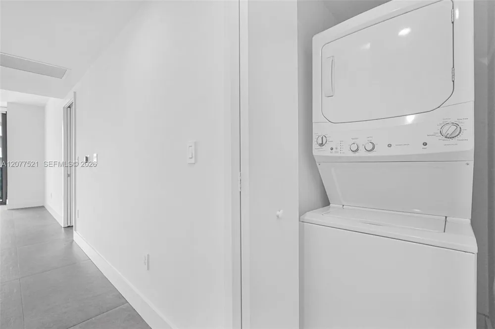 1300 S Miami Ave #2811 Miami, FL 33130