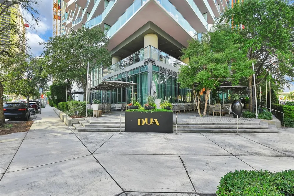 1300 S Miami Ave #2811 Miami, FL 33130