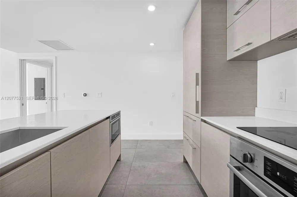 1300 S Miami Ave #2811 Miami, FL 33130