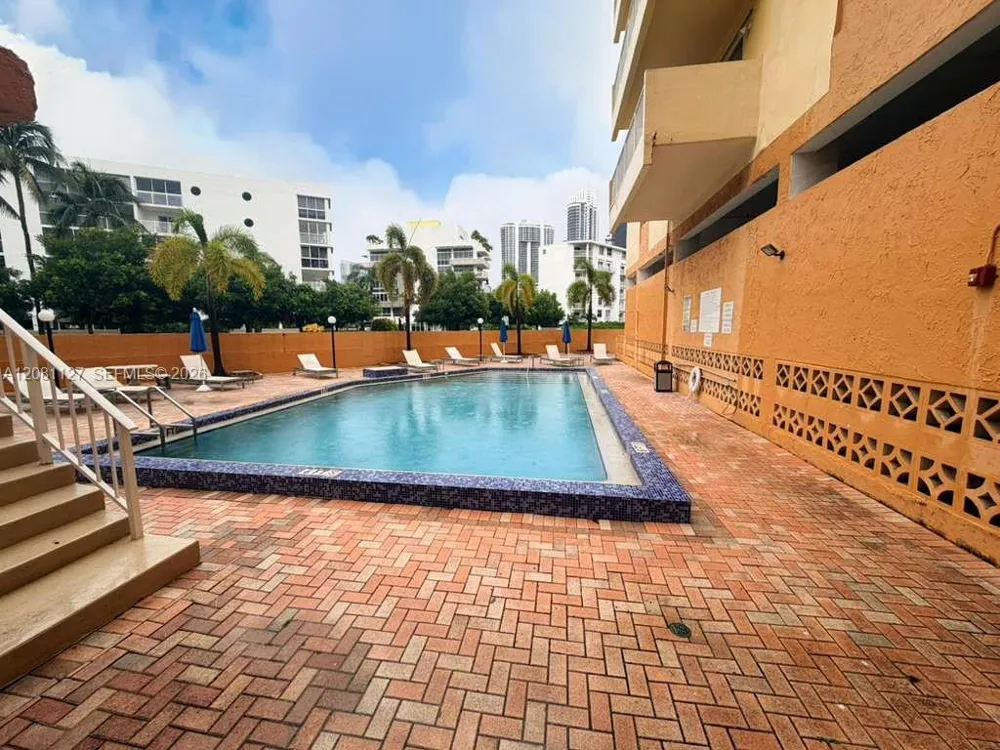 200 178th Dr #606 Sunny Isles Beach, FL 33160