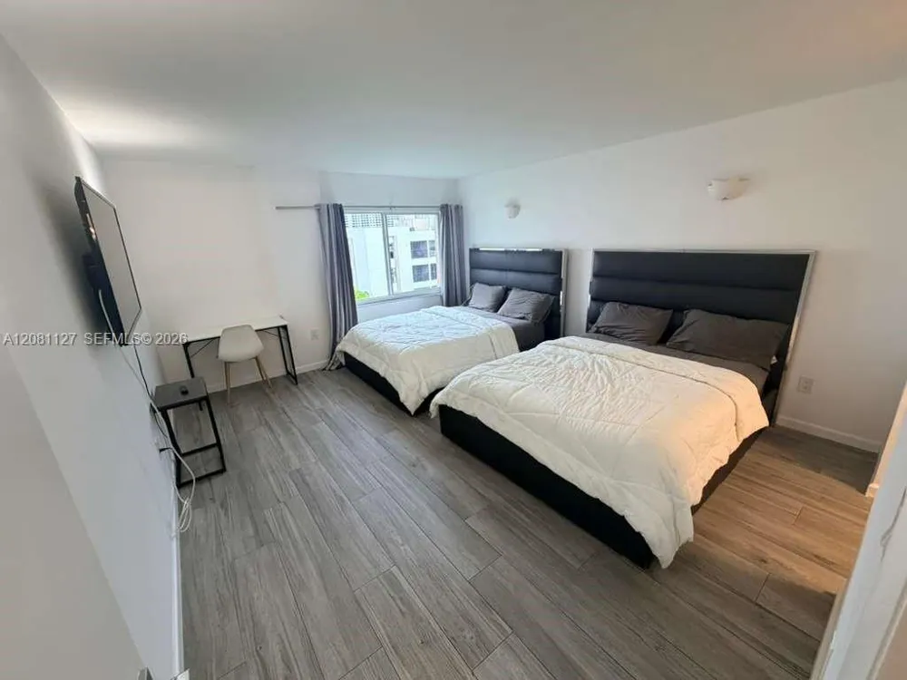 200 178th Dr #606 Sunny Isles Beach, FL 33160