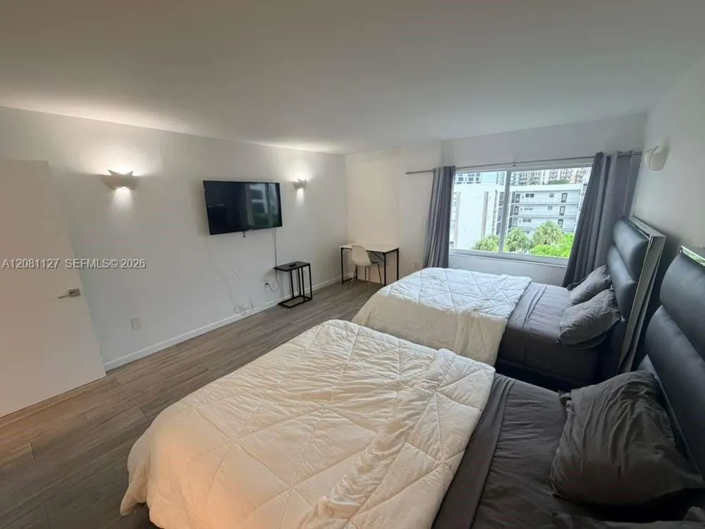 200 178th Dr #606 Sunny Isles Beach, FL 33160