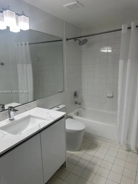 5091 NW 7th St #1008 Miami, FL 33126