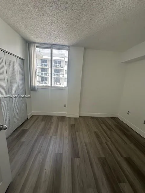 5091 NW 7th St #1008 Miami, FL 33126