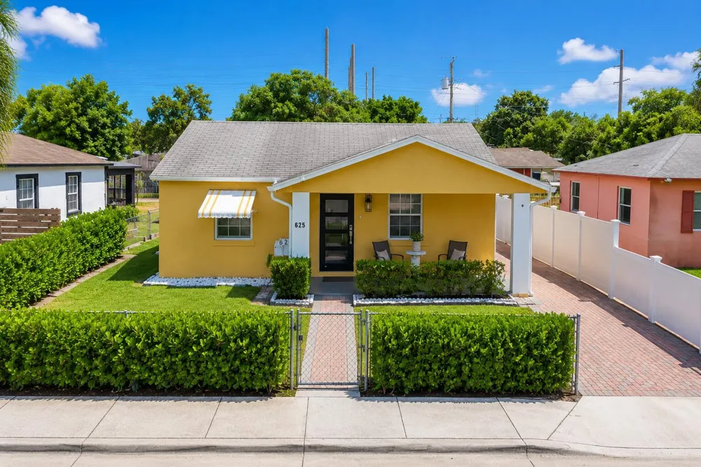 625 W 2ND STREET Riviera Beach, FL 33404