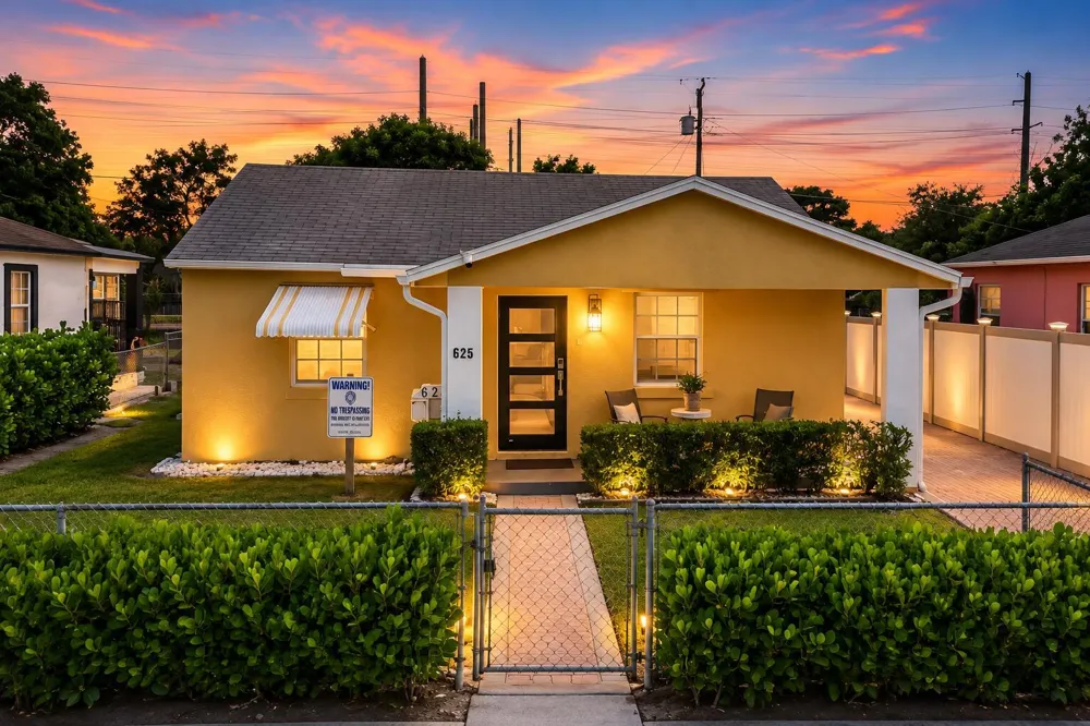 625 W 2ND STREET Riviera Beach, FL 33404