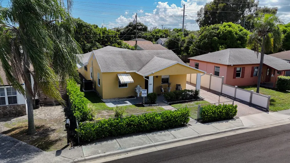 625 W 2ND STREET Riviera Beach, FL 33404