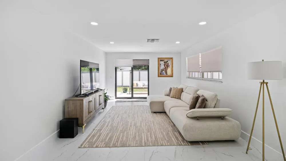 625 W 2ND STREET Riviera Beach, FL 33404