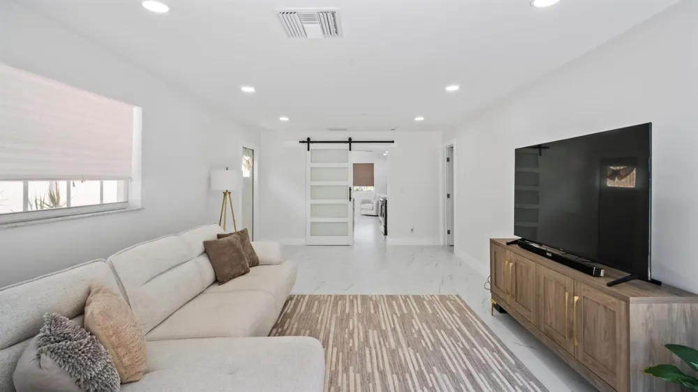 625 W 2ND STREET Riviera Beach, FL 33404